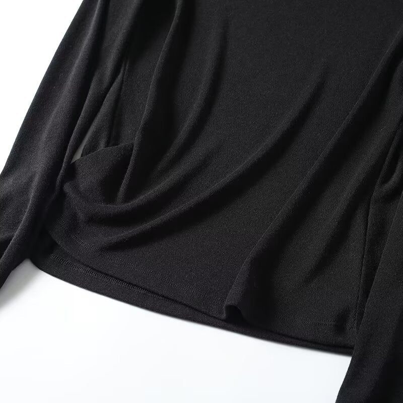 Women's long sleeved off shoulder collar slim T-shirt
