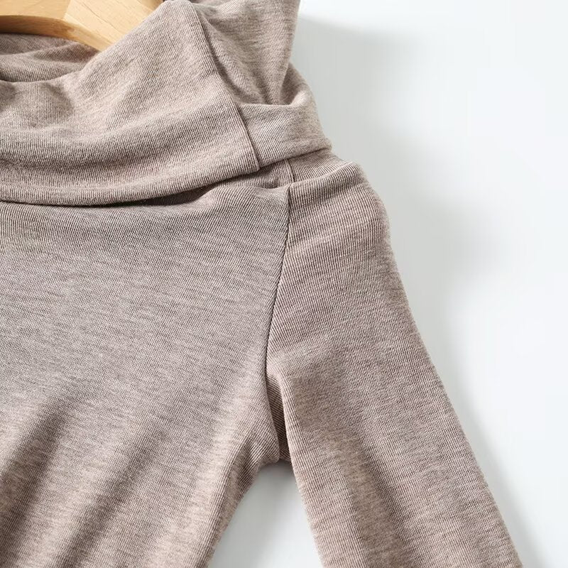 Women's long sleeved off shoulder collar slim T-shirt